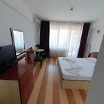 招待所 Steluta 艾福雷诺德
