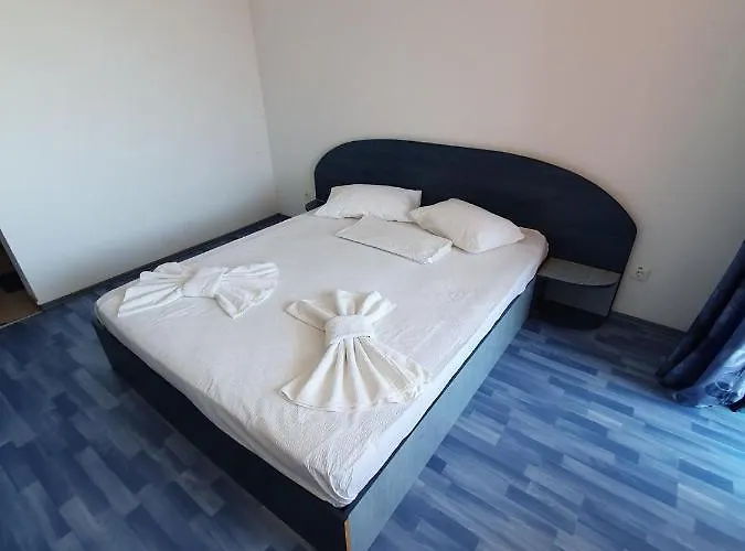 Steluta בית הארחה 4*